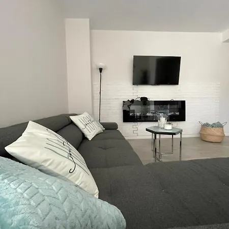 Apartment Centre With Terrace And Pool *