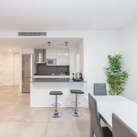 Guestready - With Terrace And Pool Apartamento