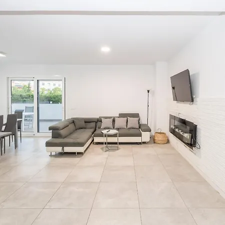 Guestready - With Terrace And Pool