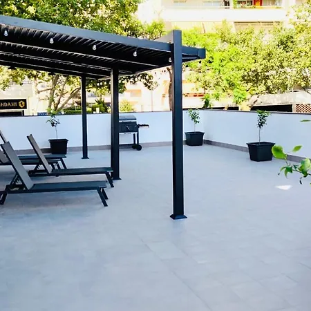 Centre With Terrace And Pool Marbella