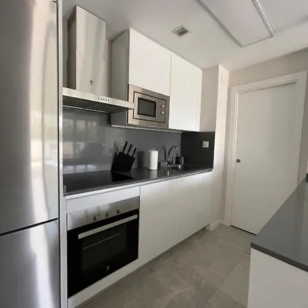 Centre With Terrace And Pool Marbella