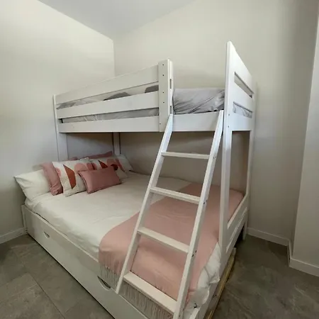 Lejlighed Centre With Terrace And Pool *