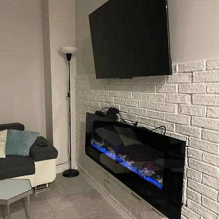 Centre With Terrace And Pool * Marbella