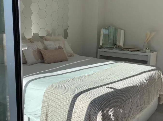 Centre With Terrace And Pool Apartamento Marbella