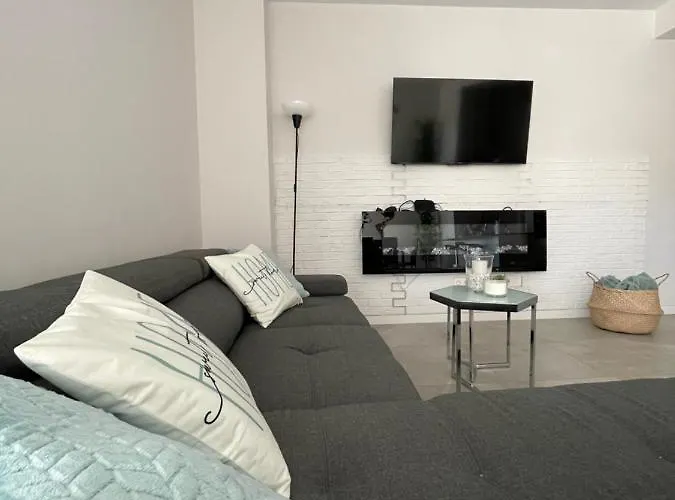 Apartment Centre With Terrace And Pool *